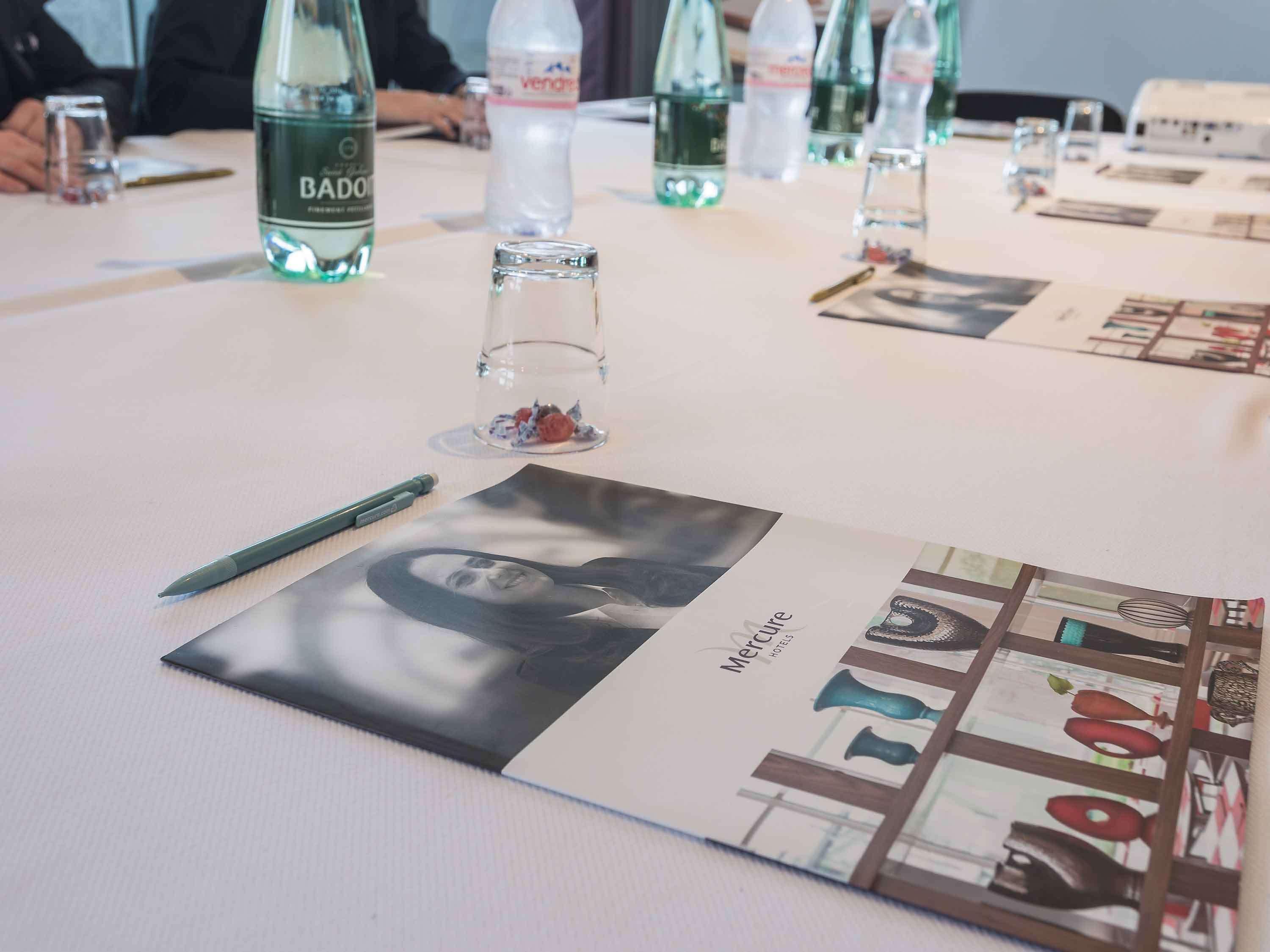 Mercure Tours Centre Gare Et Congres Bagian luar foto